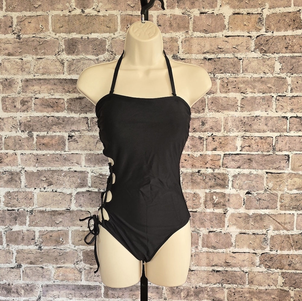 VENUS Black Cutout Swimsuit